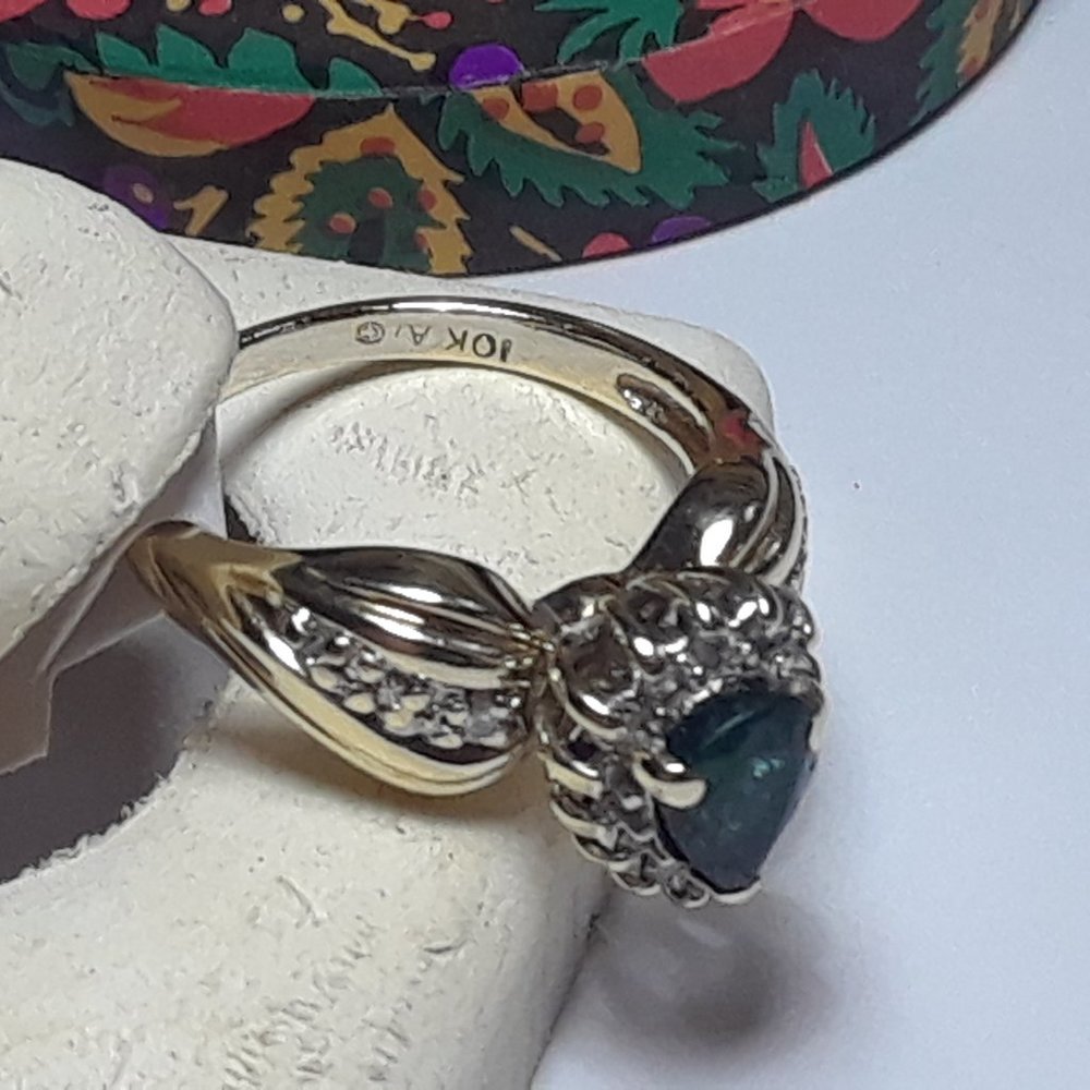 Estate 1.15cttw Natural Pear Cut Emerald &Halo Diamond shrimp 10Kt YG Ring#17201 - Picture 4 of 5